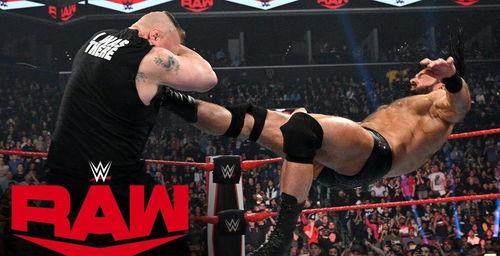 wwe走在吃瓜路上